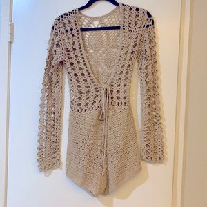 Tan acrylic woven beach cover